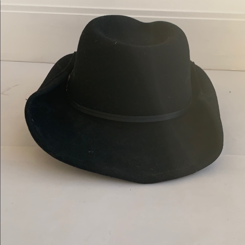 Henschel Hat Com Established Since 1947 - image 8